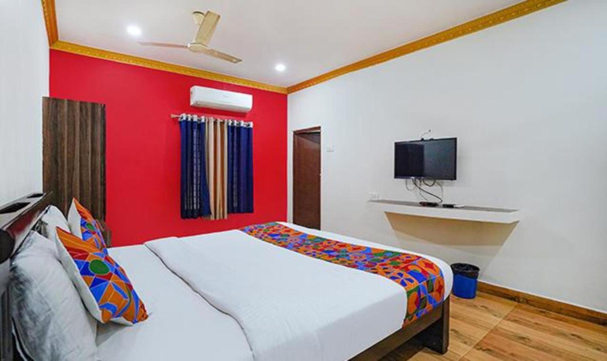 Fabexpress Lloyds Inn - T Nagar Chennai Exterior photo
